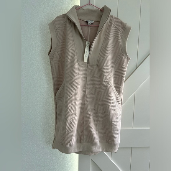 Half zip textured mini dress in beige NWT - Picture 5 of 7